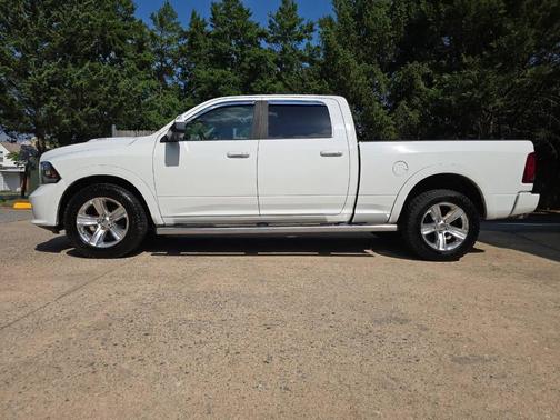 2014 RAM 1500 Sport