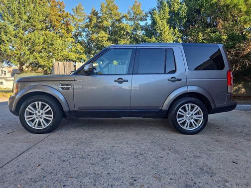 2010 Land Rover LR4 Base