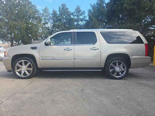 2010 Cadillac Escalade ESV Base