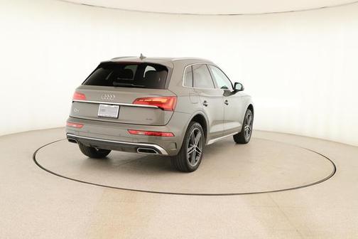 2023 Audi Q5 e 55 S line quattro Premium