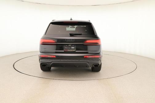 2025 Audi Q7 45 Premium Plus