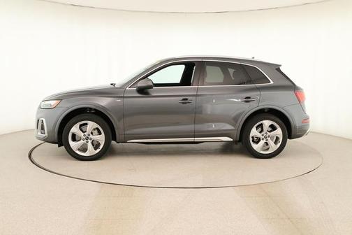 2022 Audi Q5 45 S line quattro Premium