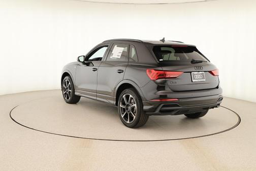 2025 Audi Q3 45 S line Premium