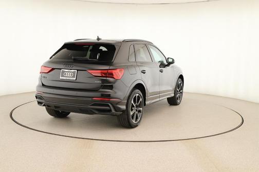 2025 Audi Q3 45 S line Premium