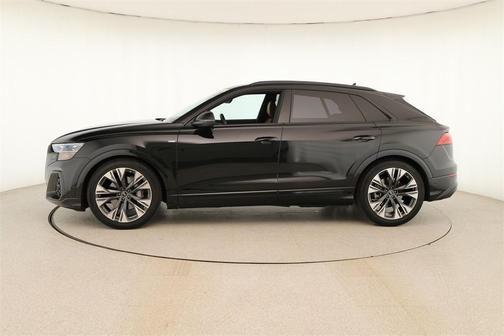 2025 Audi Q8 55 Premium
