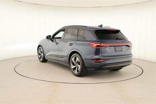2025 Audi Q6 e-tron Premium
