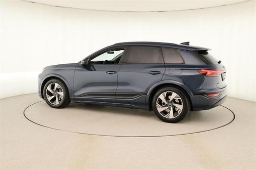 2025 Audi Q6 e-tron Premium