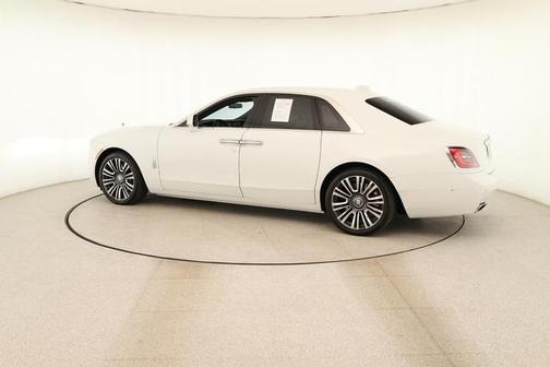 Arctic White 2022 Rolls-Royce Ghost