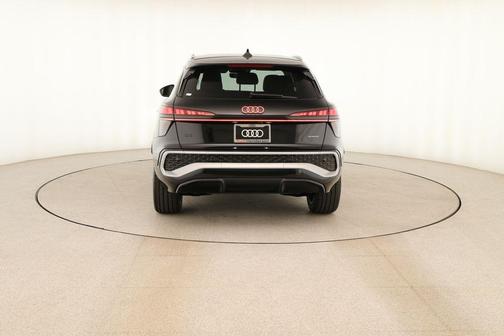 Mythos Black Metallic 2026 Audi Q3 S line