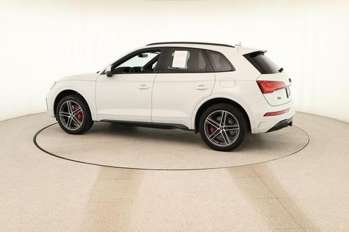 Glacier White Metallic 2025 Audi Q5 55 S line quattro Premium