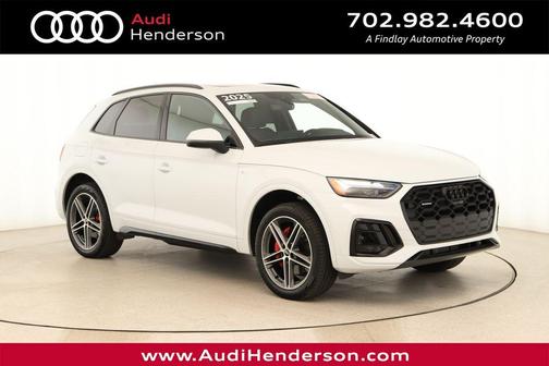 Glacier White Metallic 2025 Audi Q5 55 S line quattro Premium