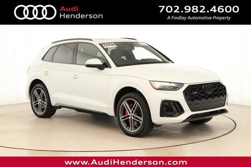 Glacier White Metallic 2025 Audi Q5 55 S line quattro Premium