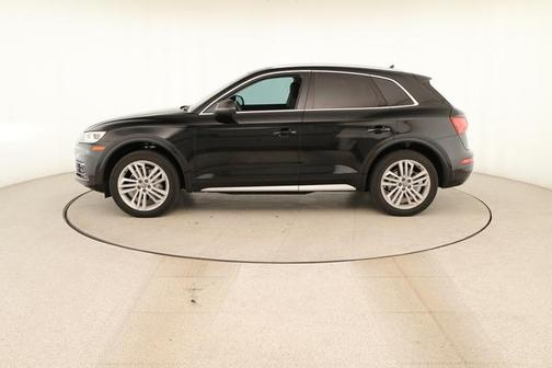 Mythos Black Metallic 2018 Audi Q5 2.0T Prestige