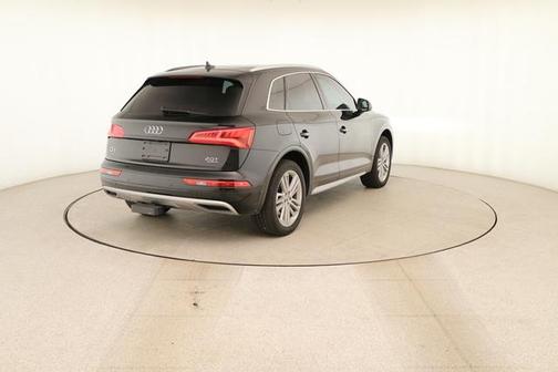 Mythos Black Metallic 2018 Audi Q5 2.0T Prestige