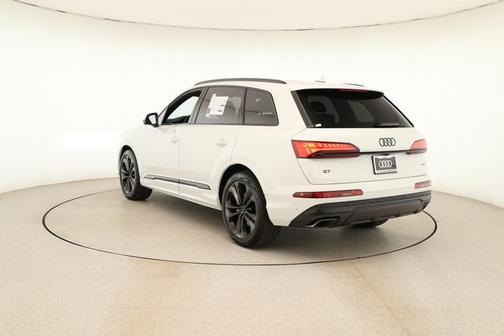 2026 Audi Q7 55 Premium Plus