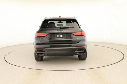 2025 Audi Q3 45 S line Premium