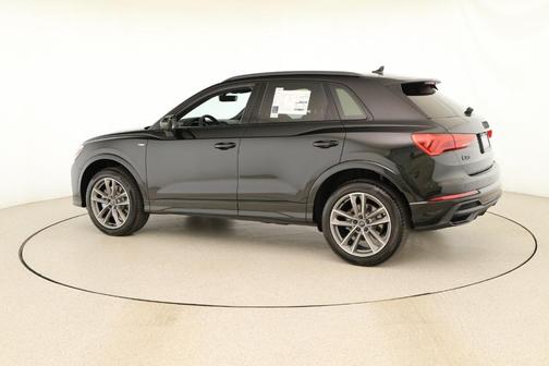 2025 Audi Q3 45 S line Premium