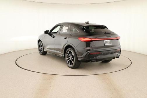 Mythos Black Metallic 2026 Audi Q5 PRESTIGE