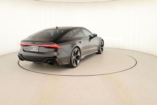 Mythos Black Metallic 2024 Audi RS 7 4.0T quattro performance
