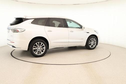 2022 Buick Enclave Avenir