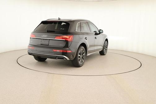 2023 Audi Q5 45 S line quattro Premium