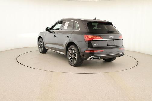 2023 Audi Q5 45 S line quattro Premium