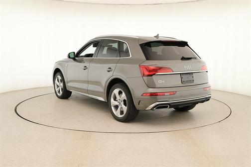 2023 Audi Q5 45 S line Premium Plus