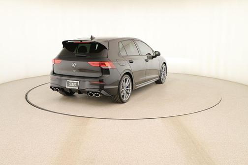 Mythos Black Metallic 2024 Volkswagen Golf R 2.0T