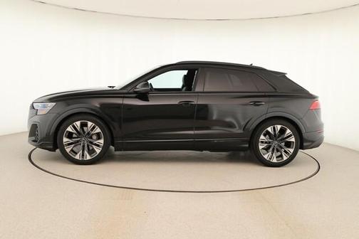 2025 Audi Q8 55 Premium