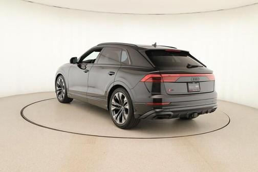 2025 Audi Q8 55 Premium