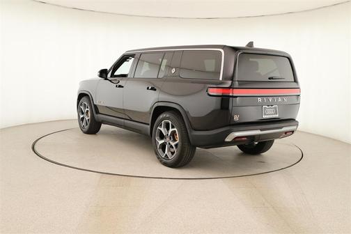 2023 Rivian R1S Adventure Quad Motor Large Pack