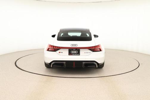 2025 Audi RS e-tron GT performance