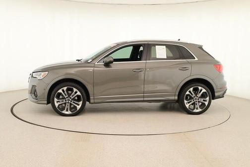 2020 Audi Q3 45 S line Prestige
