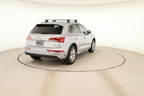 Florett Silver Metallic 2023 Audi Q5 45 S line quattro Premium