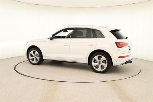 2023 Audi Q5 45 S line quattro Premium
