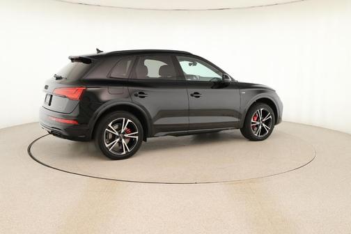 2025 Audi Q5 45 S line quattro Premium