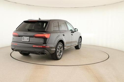 2026 Audi Q7 45 Premium