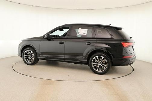 2026 Audi Q7 45 Premium