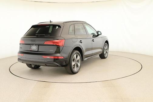 2025 Audi Q5 40 Premium