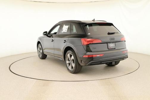 2025 Audi Q5 40 Premium