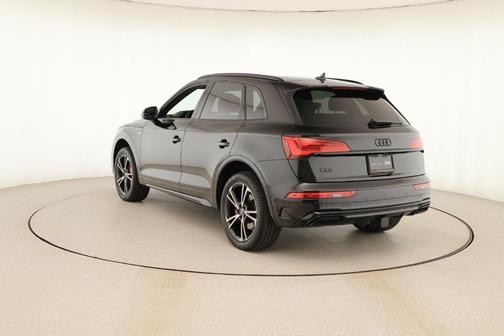 2025 Audi Q5 45 S line quattro Premium