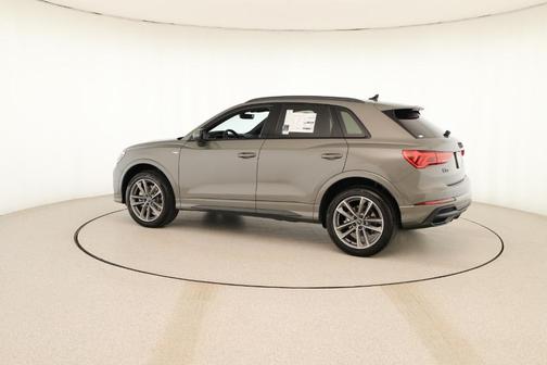 2025 Audi Q3 45 S line Premium
