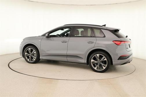 2024 Audi Q4 e-tron 55 quattro Premium