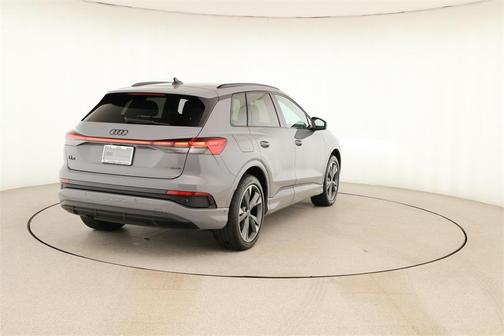 2024 Audi Q4 e-tron 55 quattro Premium