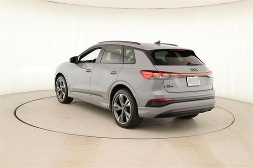2024 Audi Q4 e-tron 55 quattro Premium