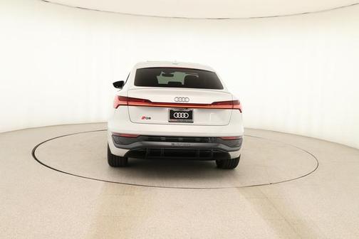 2024 Audi Q8 e-tron S line Premium