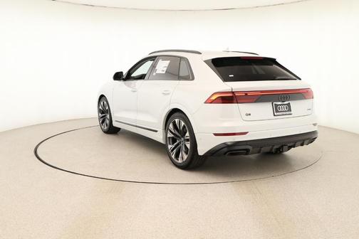 2025 Audi Q8 55 Premium