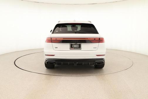 2025 Audi Q8 55 Premium