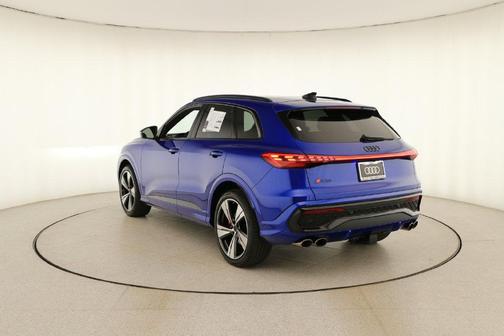 Ultra Blue Metallic 2026 Audi SQ5 3.0T Premium Plus