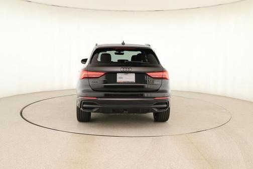 2025 Audi Q3 45 S line Premium